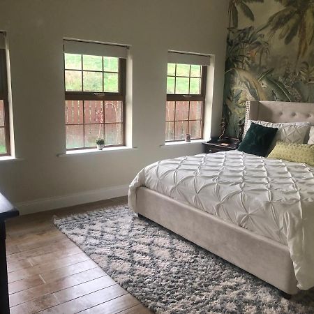 The Fairways, Castleblayney Bed & Breakfast Eksteriør bilde